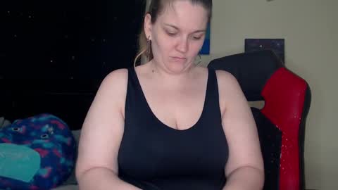 Snapshot of toxiclilly chatting on January 19, 8:50 am Lilly Miss Mistress Goddess Maam Queen Boss online show from January 19, 8:50 am