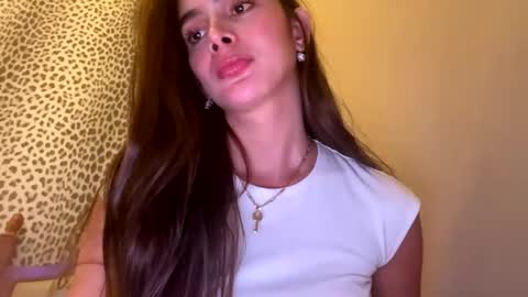 Snapshot of transdaizy19 chatting on October 6, 4:52 am Daisy online show from October 6, 4:52 am