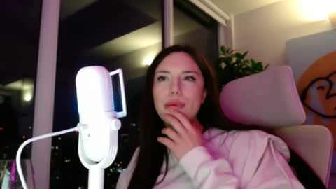 Snapshot of transfrmgirl98 chatting on October 26, 5:52 am transfrmgirl98 online show from October 26, 5:52 am