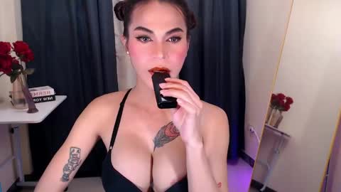 Selena the real cummer online show from May 16, 10:36 am