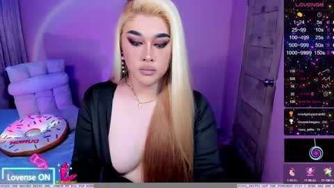 Snapshot of transsalawahan chatting on February 2, 1:12 am BELLA online show from February 2, 1:12 am