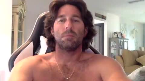 TravisKenn online show from February 18, 7:57 pm