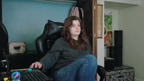 Snapshot of treejeanne chatting on September 8, 3:33 pm TreeJeanne online show from September 8, 3:33 pm