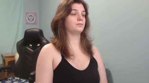 Snapshot of treejeanne chatting on February 25, 10:04 am TreeJeanne online show from February 25, 10:04 am