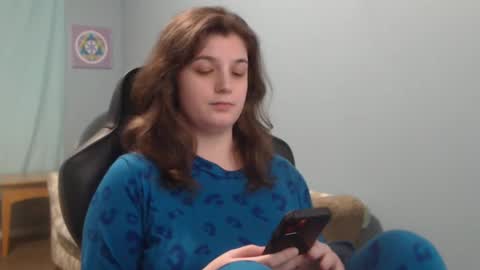 Snapshot of treejeanne chatting on March 11, 2:42 am TreeJeanne online show from March 11, 2:42 am