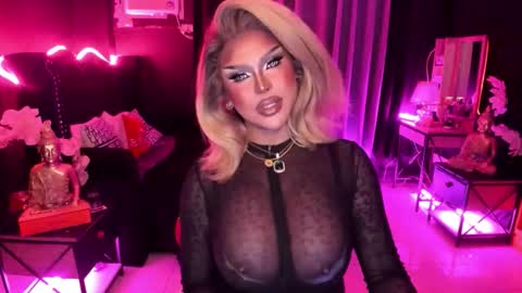 Jade online show from November 25, 9:30 am