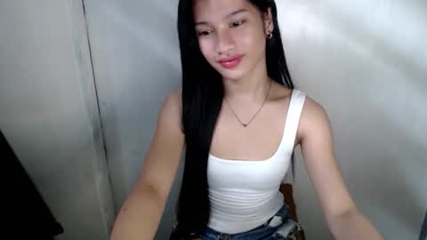 STEPHANiE online show from December 3, 11:27 pm