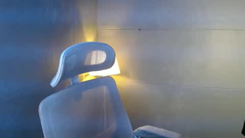 trexie_fucks15 online show from April 11, 4:22 pm