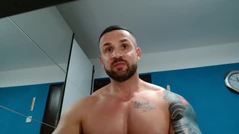 tridentmuscles online show from February 20, 9:42 pm