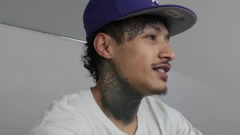 - trieone online show from January 28, 7:42 pm