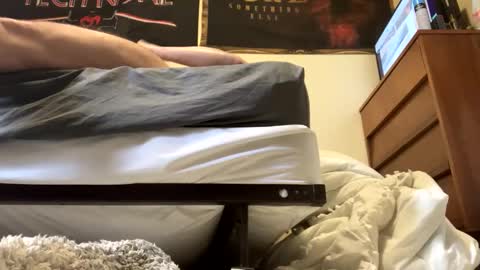 Snapshot of triller402 chatting on March 5, 2:01 pm triller402 online show from March 5, 2:01 pm