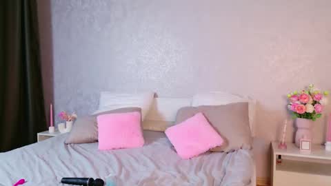 Snapshot of trinnity_sweet chatting on September 27, 6:49 pm trinnity_sweet online show from September 27, 6:49 pm