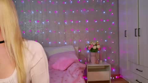 Luna online show from March 7, 6:41 pm