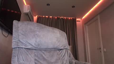 tripleprinces online show from March 12, 6:11 pm