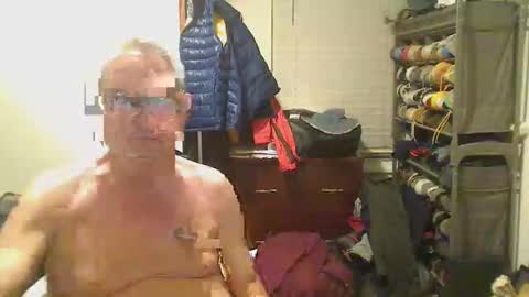 Troffer online show from February 3, 12:18 am