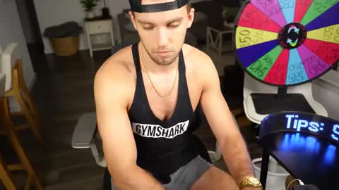 Snapshot of troy_greenxo chatting on September 14, 5:21 am Troy Green online show from September 14, 5:21 am