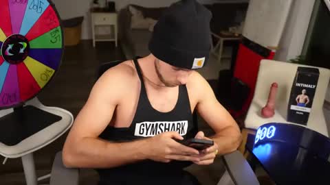 Snapshot of troy_greenxo chatting on February 9, 3:43 am Troy Green online show from February 9, 3:43 am