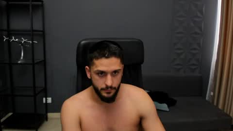 TroyWade online show from July 25, 9:51 am