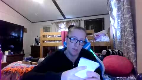 TruckersWifeToBe online show from December 18, 5:52 pm