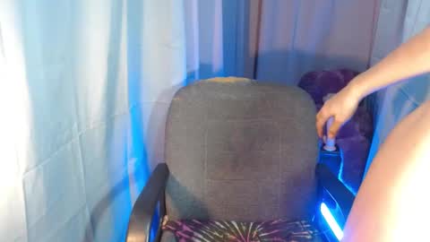 Snapshot of ts_afamhunterxx chatting on January 27, 8:29 am Goddess Mira online show from January 27, 8:29 am