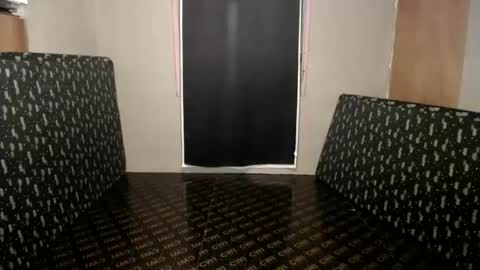 LOUIE online show from February 25, 1:52 am