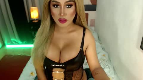 SEDUCTIVEmistresCUMS online show from December 23, 11:47 am