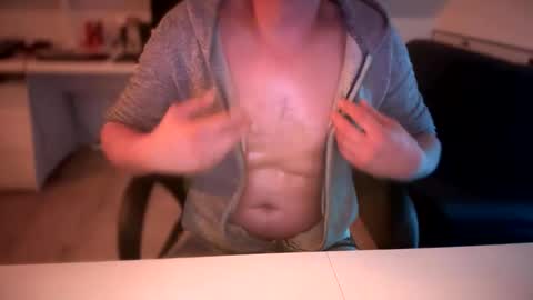Snapshot of tslayder1ste chatting on October 19, 8:24 pm tslayder1ste online show from October 19, 8:24 pm