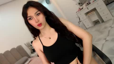  Love Marie  online show from March 16, 6:39 am