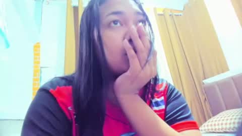 Snapshot of tsuncutkaren chatting on October 16, 11:10 am Karen Oquio online show from October 16, 11:10 am