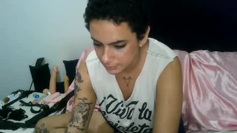 Nique online show from September 13, 1:41 am