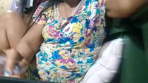 Mae online show from February 3, 9:08 pm