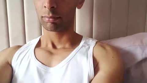 Snapshot of tunisiensexyguy chatting on December 2, 12:57 pm TunisienSexyGuy online show from December 2, 12:57 pm