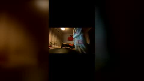 tuxiescouple online show from May 5, 2:07 am
