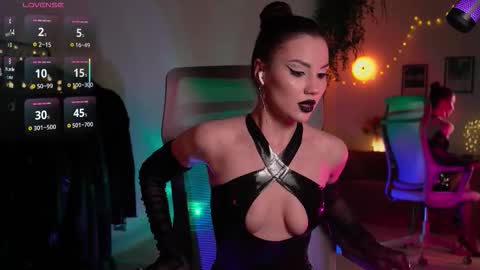 Miss Veth online show from November 8, 2:25 am