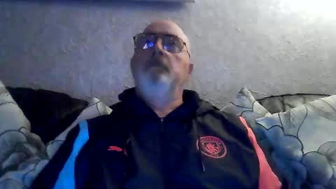 Snapshot of twatcockandballs chatting on September 15, 11:17 pm twatcockandballs online show from September 15, 11:17 pm