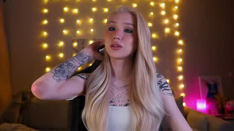 Maria 3 online show from January 14, 4:18 pm