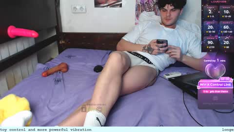 twinhunters online show from December 5, 6:28 pm