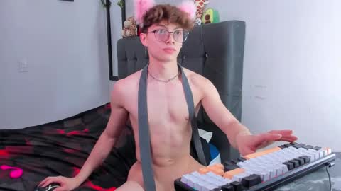 Snapshot of twink_dream__ chatting on October 1, 10:08 pm jhony online show from October 1, 10:08 pm