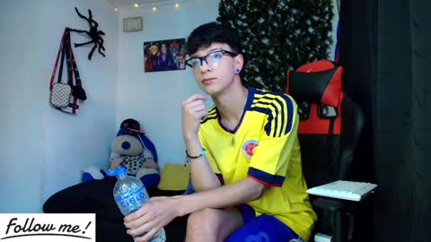 Snapshot of twink_sebas_ chatting on January 22, 6:41 pm Bad boy sebastian online show from January 22, 6:41 pm