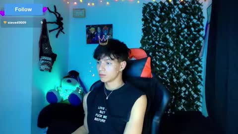 Snapshot of twink_sebas_ chatting on February 11, 5:05 am Bad boy sebastian online show from February 11, 5:05 am