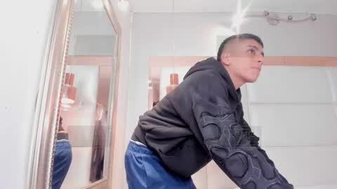 AIDEN online show from March 19, 1:44 am