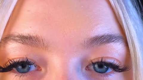 twinklefluff online show from March 11, 1:45 pm