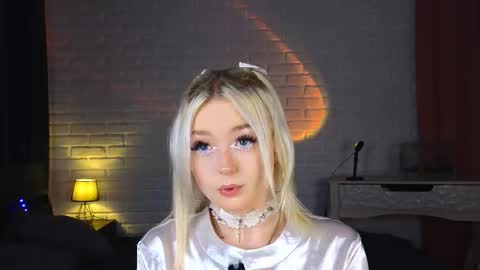 twinklefluff online show from September 14, 3:57 pm