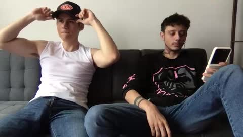 Derrick online show from October 18, 5:28 pm