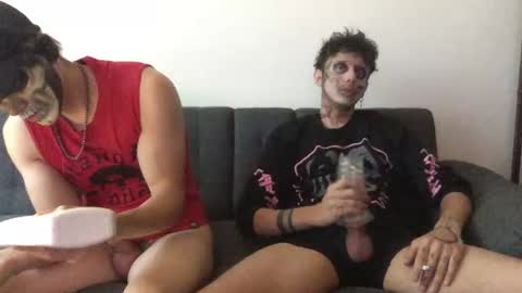 Derrick online show from October 27, 5:13 pm