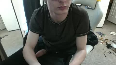 shytwink online show from January 9, 7:08 pm