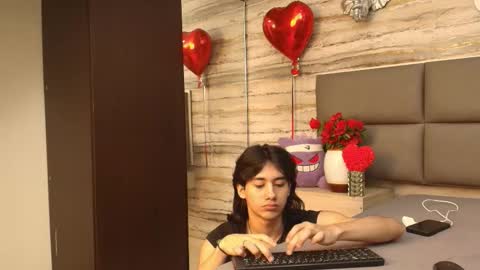 twinslovers_ online show from February 16, 3:37 am