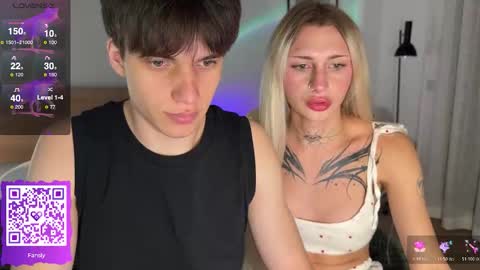 Molly and Nick online show from November 29, 4:58 pm