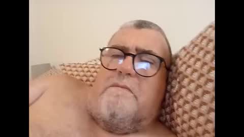 twohats2810 online show from November 30, 9:55 pm