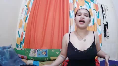 Lyn and lea online show from February 18, 9:10 am